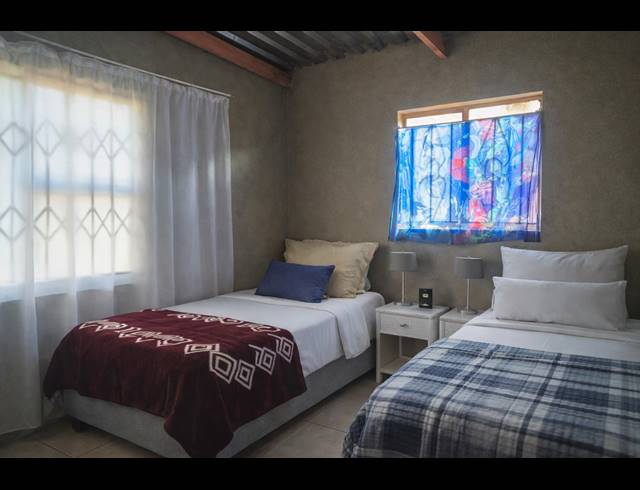 2 BEDROOM HOUSE FOR SALE IN TSHEPISONG